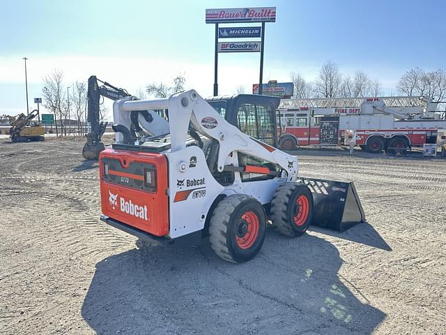 Image of Bobcat S770 equipment image 4