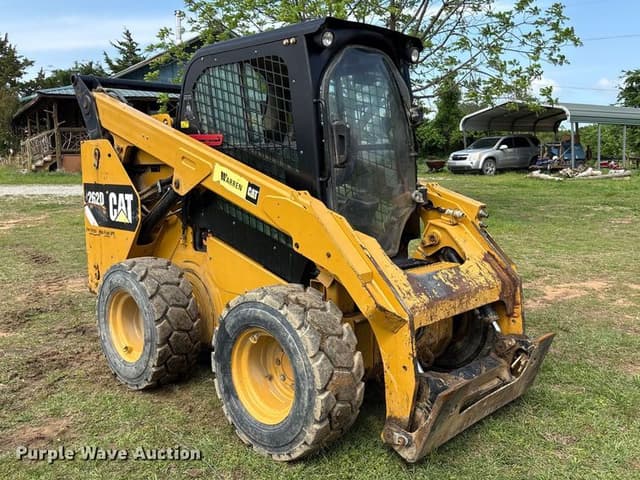 Image of Caterpillar 262D equipment image 2