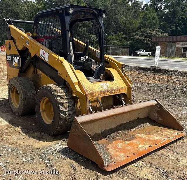 Image of Caterpillar 262D equipment image 2