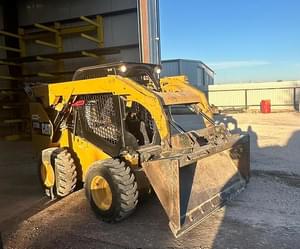 2015 Caterpillar 272D2 Image