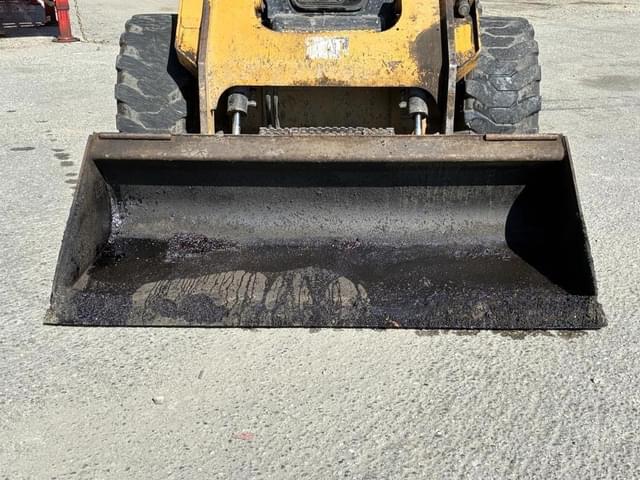 Image of Caterpillar 272D XHP equipment image 4