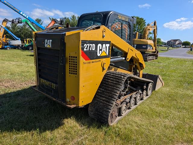 Image of Caterpillar 277D equipment image 2
