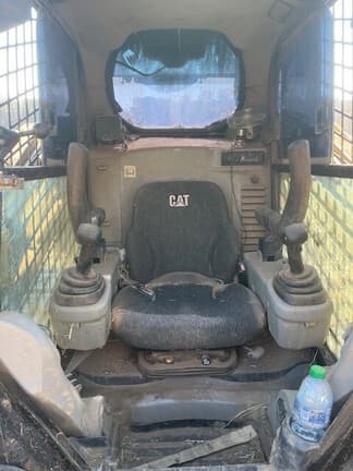 Image of Caterpillar 299C equipment image 4