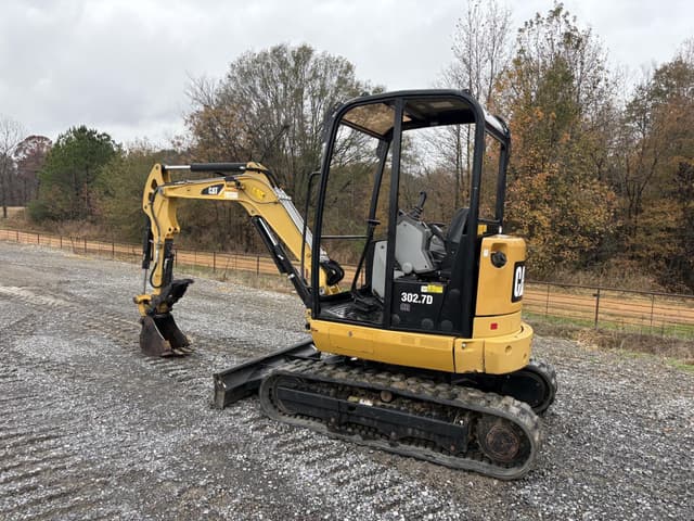 Image of Caterpillar 302.7D CR equipment image 4