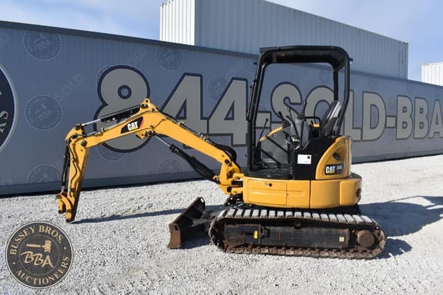Image of Caterpillar 303E CR equipment image 2