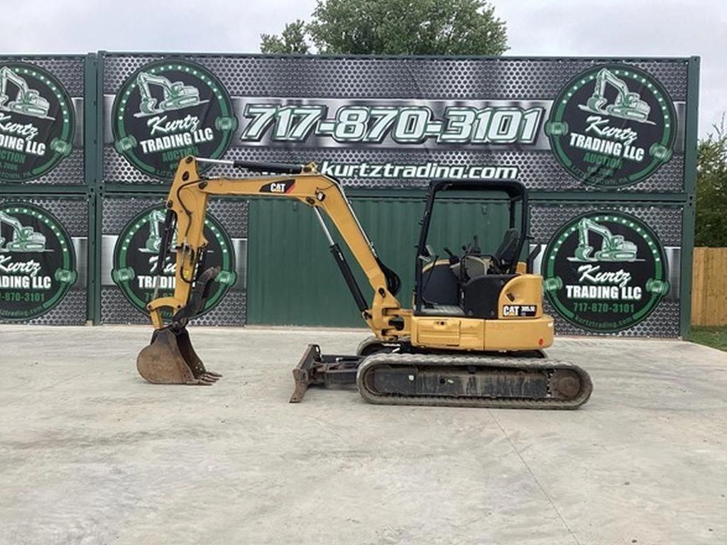 2015 Caterpillar 305E2 CR Equipment Image0