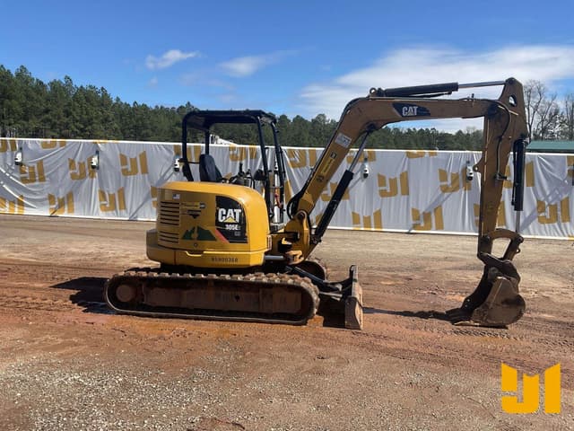 Image of Caterpillar 305E2 CR equipment image 3