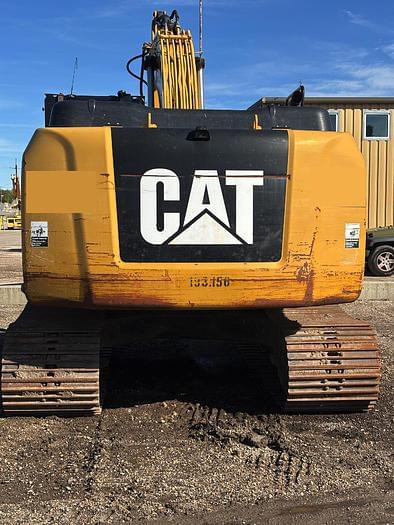 Image of Caterpillar 323FL equipment image 3