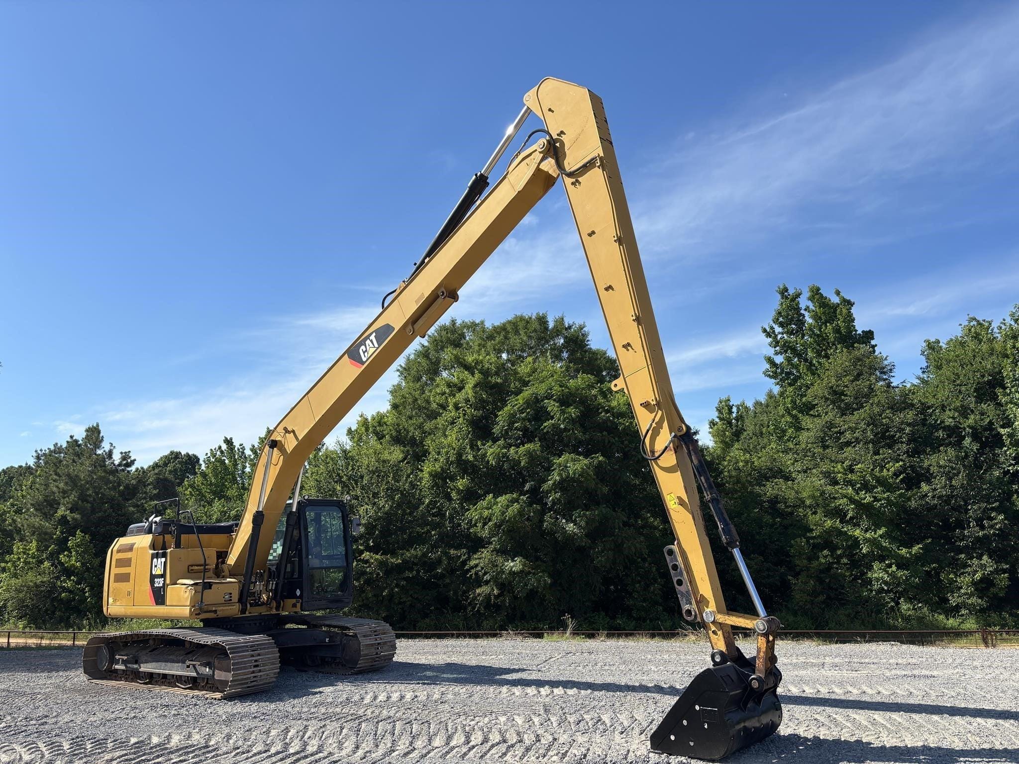 2015 Caterpillar 323FL Equipment Image0