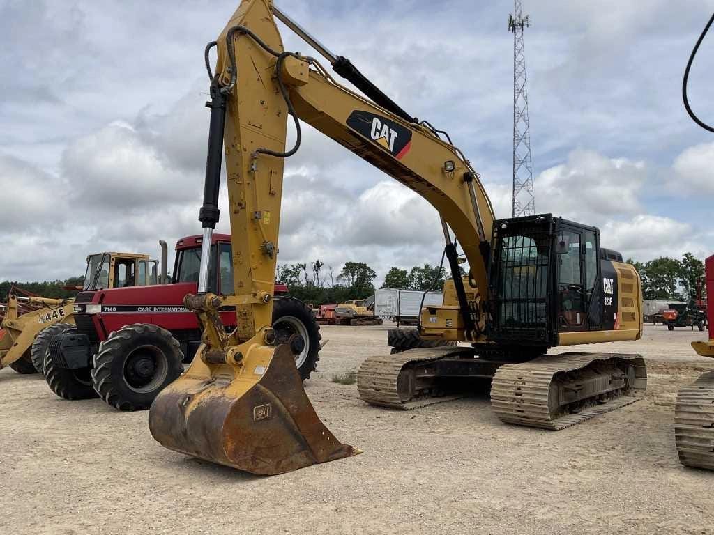 2015 Caterpillar 323FL Equipment Image0