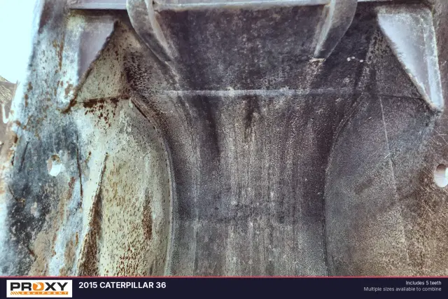 Image of Caterpillar 235 equipment image 3