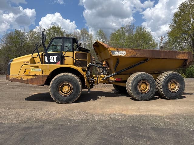 Image of Caterpillar 735B equipment image 1