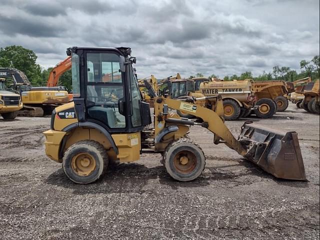 Image of Caterpillar 903C equipment image 2