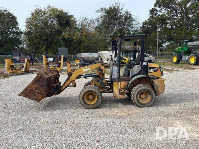 Image of Caterpillar 903C2 equipment image 1