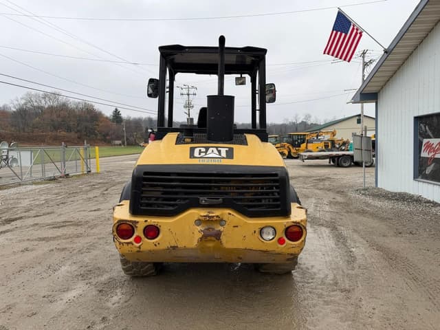 Image of Caterpillar 908H2 equipment image 3