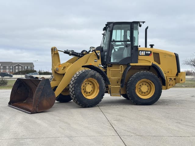 Image of Caterpillar 910K equipment image 1