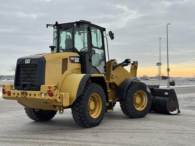 Image of Caterpillar 910K equipment image 3