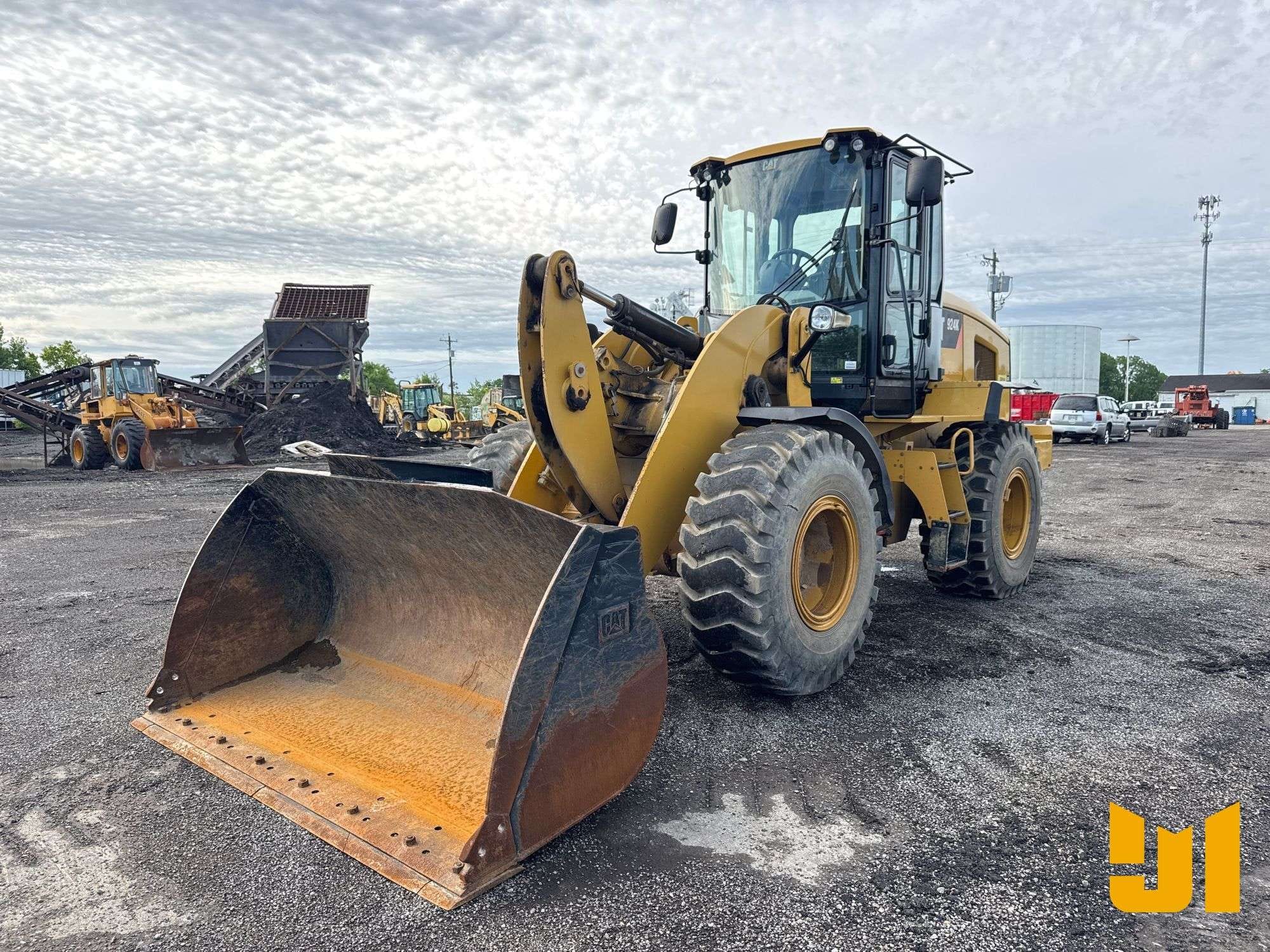 2015 Caterpillar 924K Equipment Image0