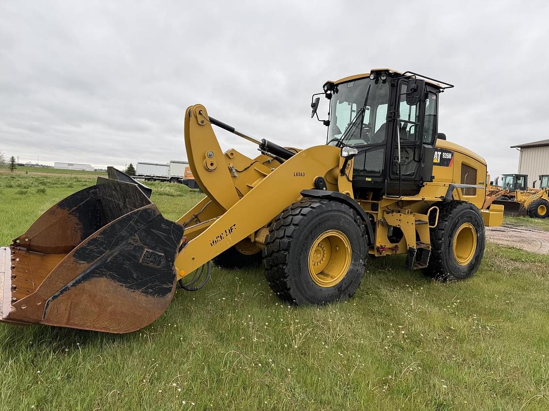 Image of Caterpillar 926M Primary image