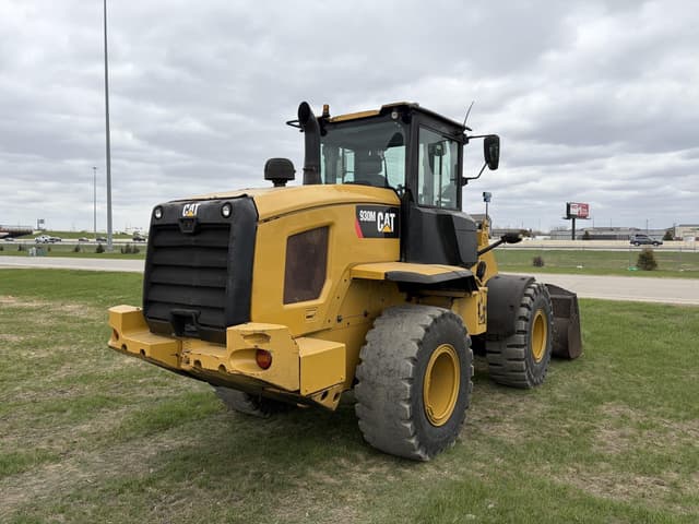 Image of Caterpillar 930M equipment image 3