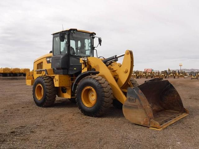 Image of Caterpillar 930M equipment image 2