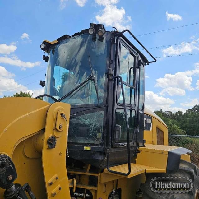 Image of Caterpillar 938M equipment image 4