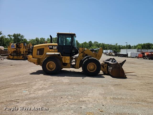 Image of Caterpillar 938M equipment image 3