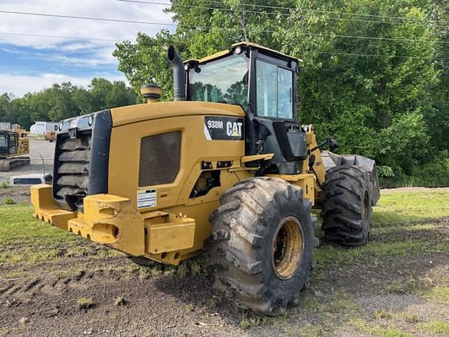 Image of Caterpillar 938M equipment image 3