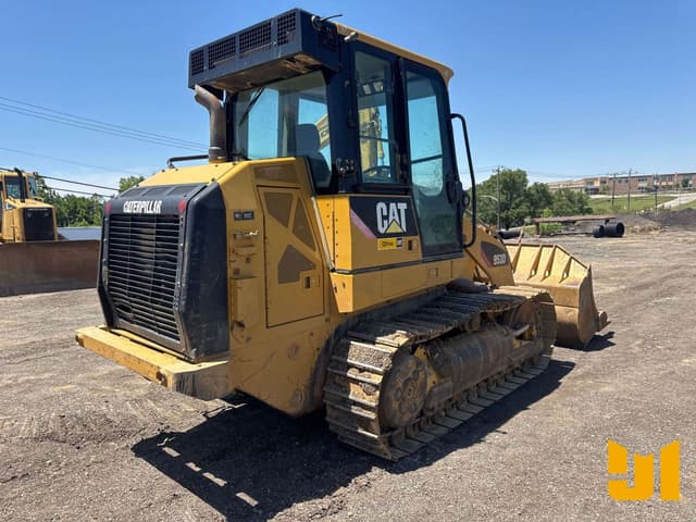 Image of Caterpillar 953D equipment image 4