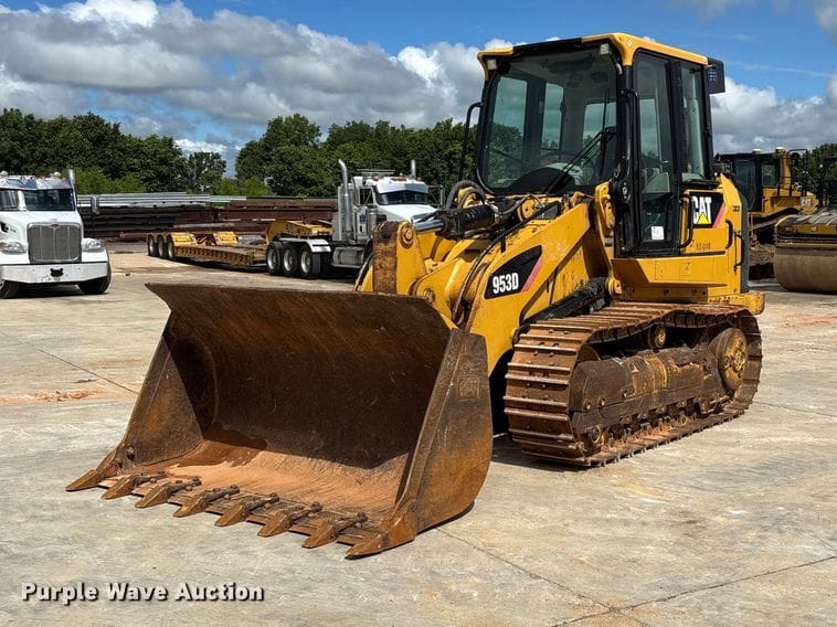 2015 Caterpillar 953D Equipment Image0