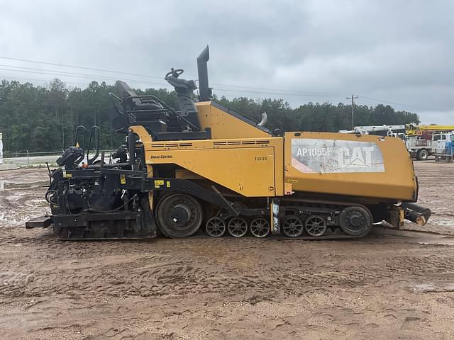 Image of Caterpillar AP1055F equipment image 3