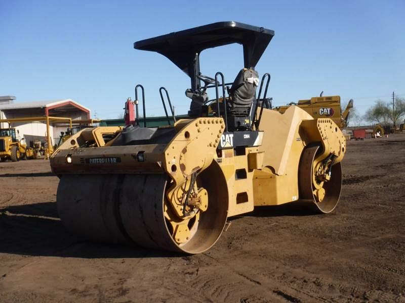 Image of Caterpillar CB64 Primary image