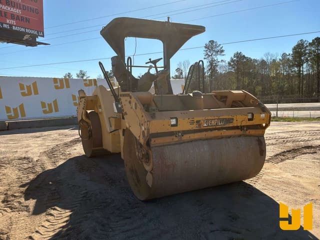 Image of Caterpillar CB64 equipment image 2