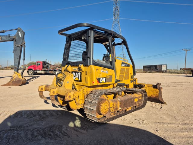 Image of Caterpillar D4K2 XL equipment image 4
