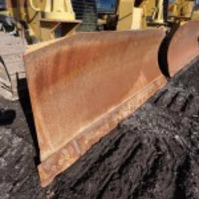 Image of Caterpillar D5K2 equipment image 4