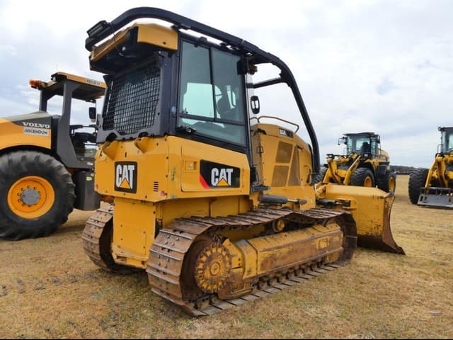 Image of Caterpillar D5K2 XL equipment image 2