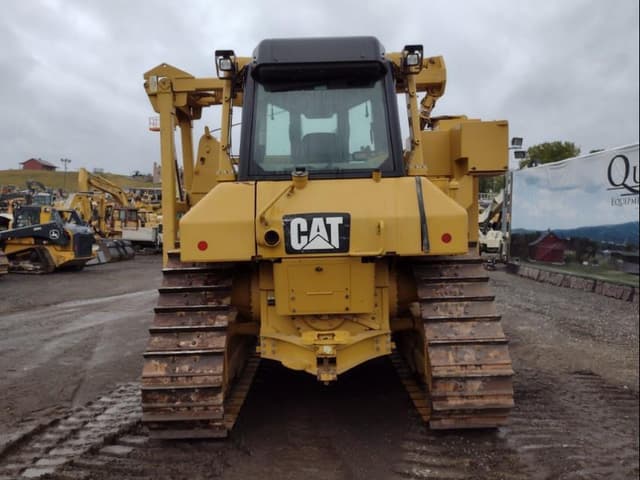 Image of Caterpillar D6N LGP equipment image 3