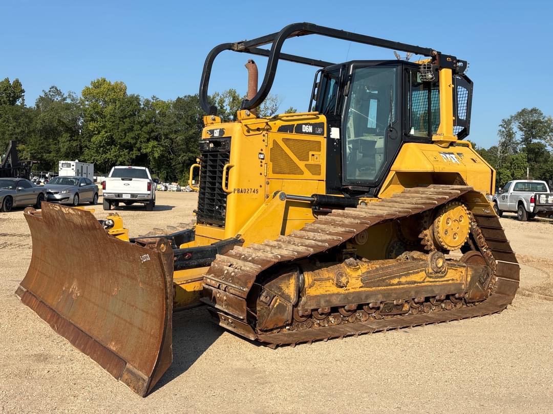 Image of Caterpillar D6N LGP Primary image