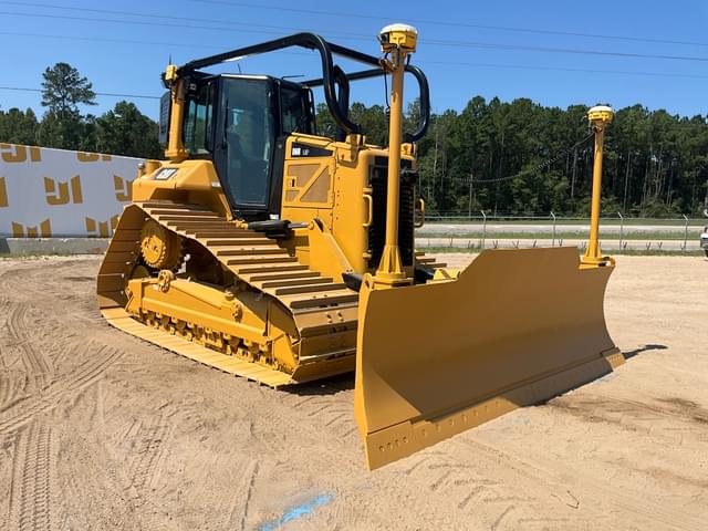 Image of Caterpillar D6N LGP equipment image 2