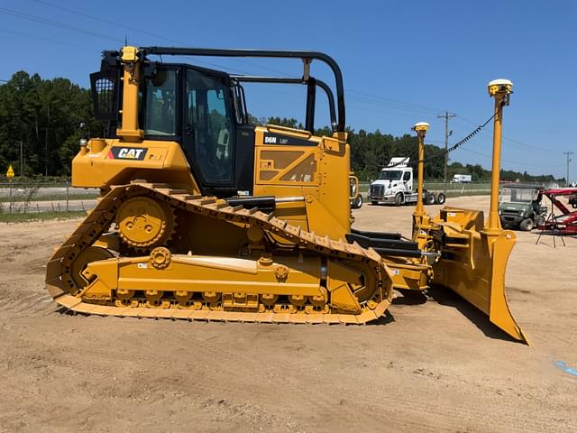 Image of Caterpillar D6N LGP equipment image 3