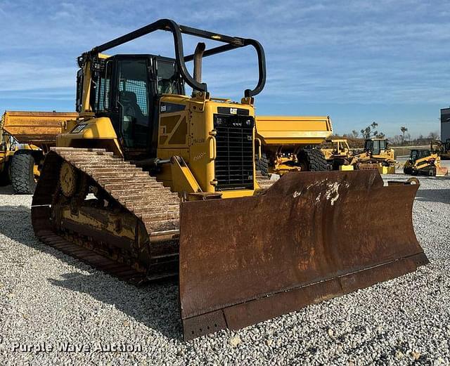 Image of Caterpillar D6N LGP equipment image 2