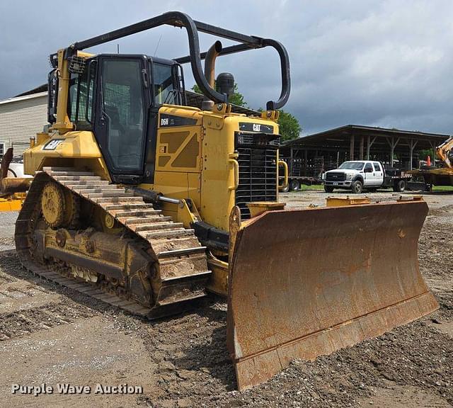 Image of Caterpillar D6N XL equipment image 2