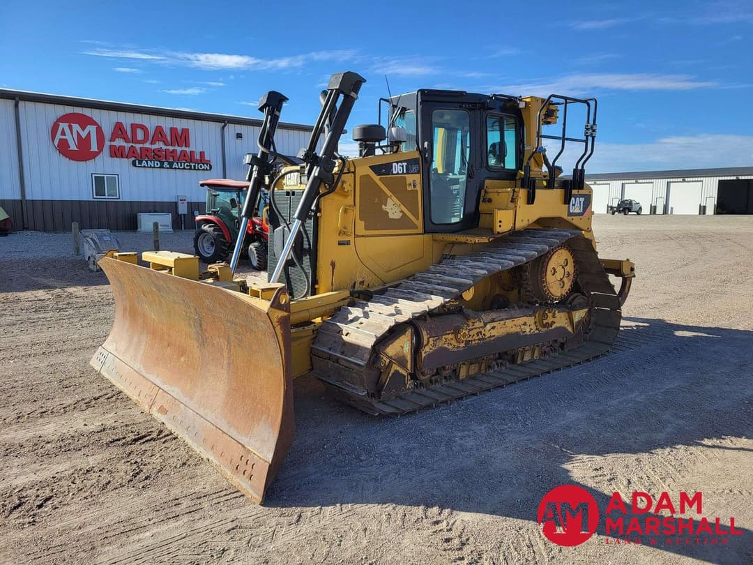 Image of Caterpillar D6T LGP Primary image