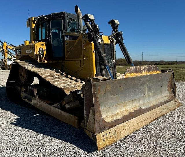 Image of Caterpillar D6T LGP equipment image 2