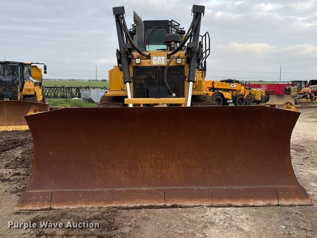 Image of Caterpillar D6T XL equipment image 1