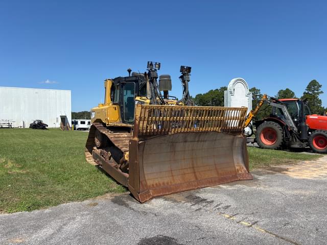 Image of Caterpillar D6T XW equipment image 2