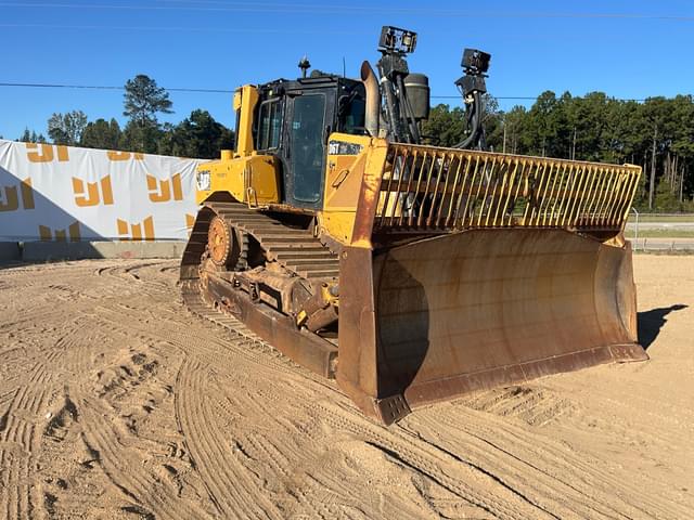 Image of Caterpillar D6TXW equipment image 2
