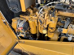 Main image Caterpillar D8T 14