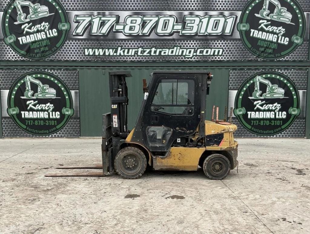 2015 Caterpillar DP30 Equipment Image0