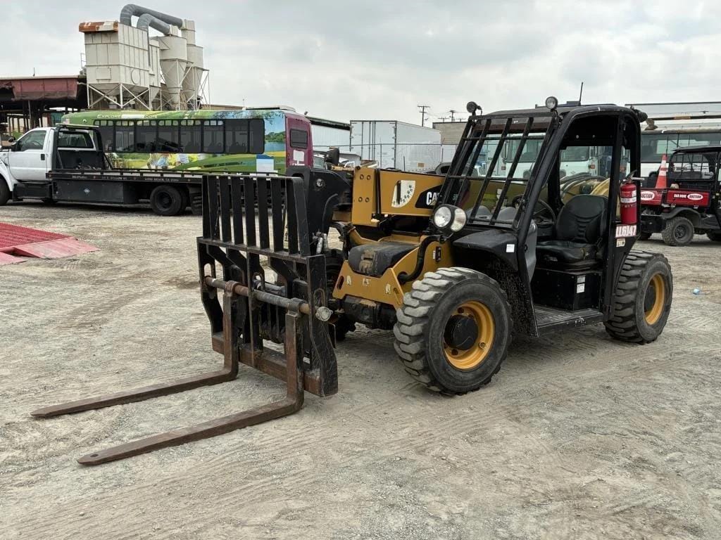 2015 Caterpillar TH255C Equipment Image0
